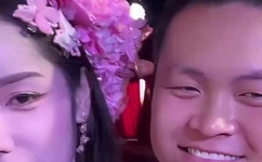 亚洲精品综合五月久久小说